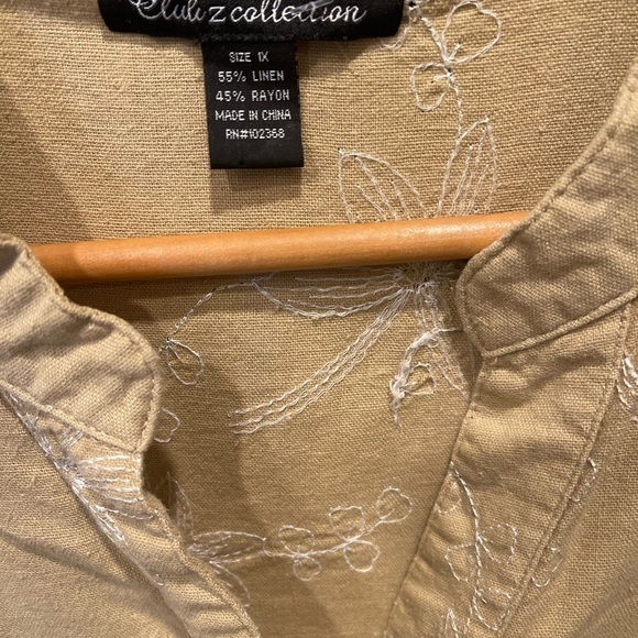 Club x collection 1X embroidered tan linen tailored top linen/ rayon  blend - Picture 2 of 6